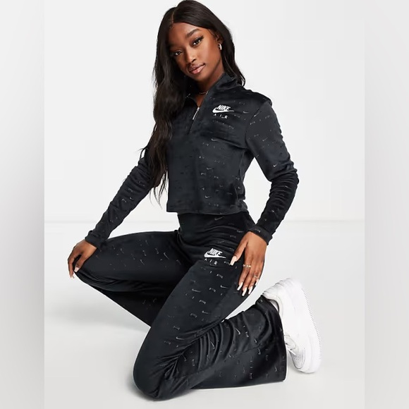 Nike Black Patterned Pants - Picture 3 of 5